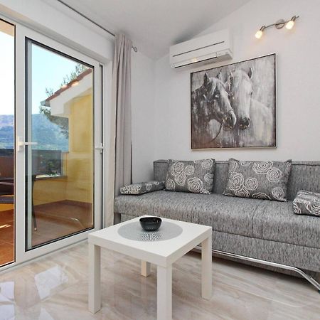 Sunshine Residence Baska Экстерьер фото